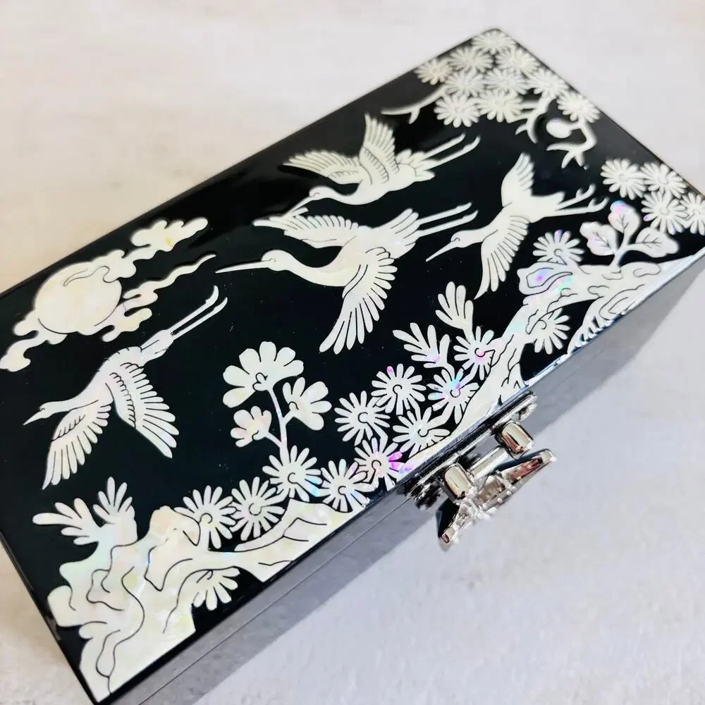 Unbranded beautiful vintage